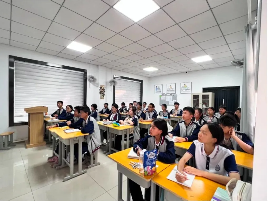 西安市卫生学校开展高职单招报考政策宣讲活动相关图片