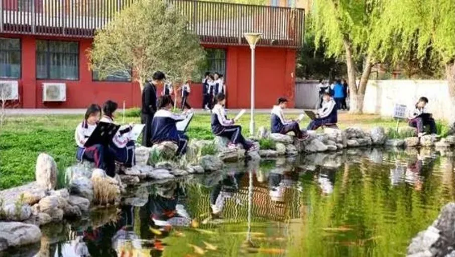 美院对口升学,参加高考“艺”途径 西安经开职业学相关图片