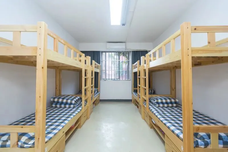 西安这所“校风极好”的职高,管理严格、纯文化课、升学数据强!适合想走高考路线的孩子