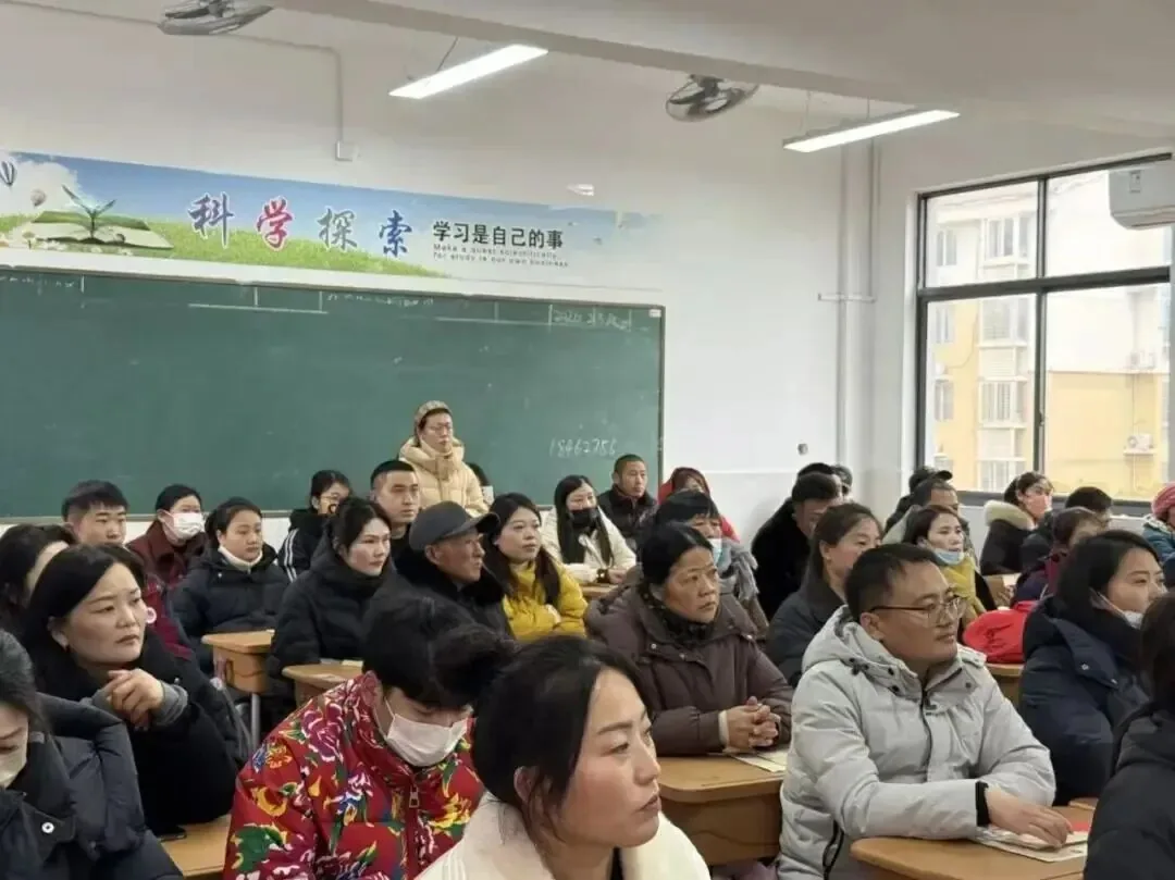 初三考不上高中,选择中职要提前看清!这5个坑千万别踩
