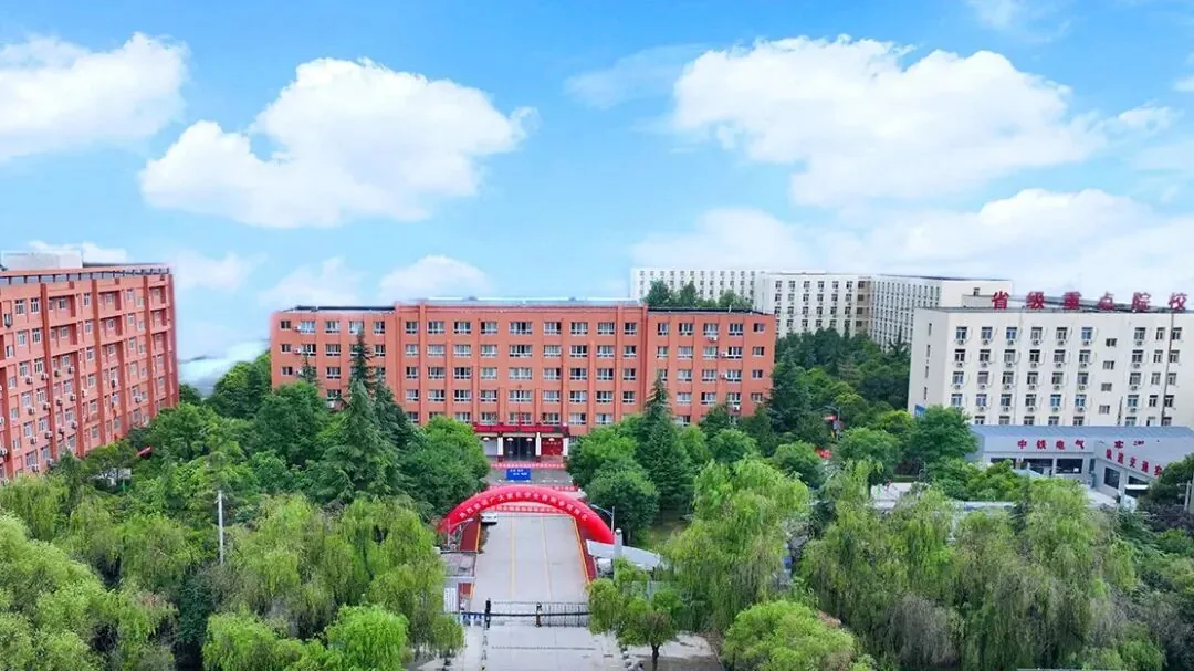 西安西郊这所民办职高,费用亲民、管理严!普通家庭也能轻松负担