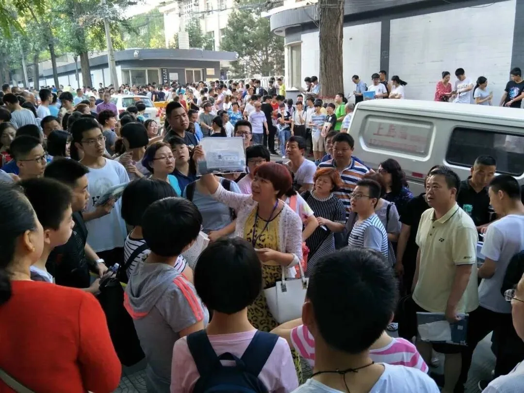 初三家长必看:普通高考、职教高考、单招,哪条路最适合300分的孩子?