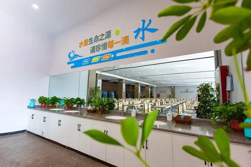 日清日结、小班教学、纯文化课班型——380分以上的孩子,这里有条另一条高考路