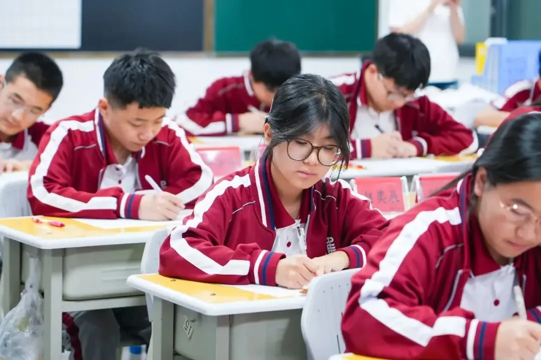没有一个初三的孩子不辛苦,没有一个初三的妈妈不煎熬