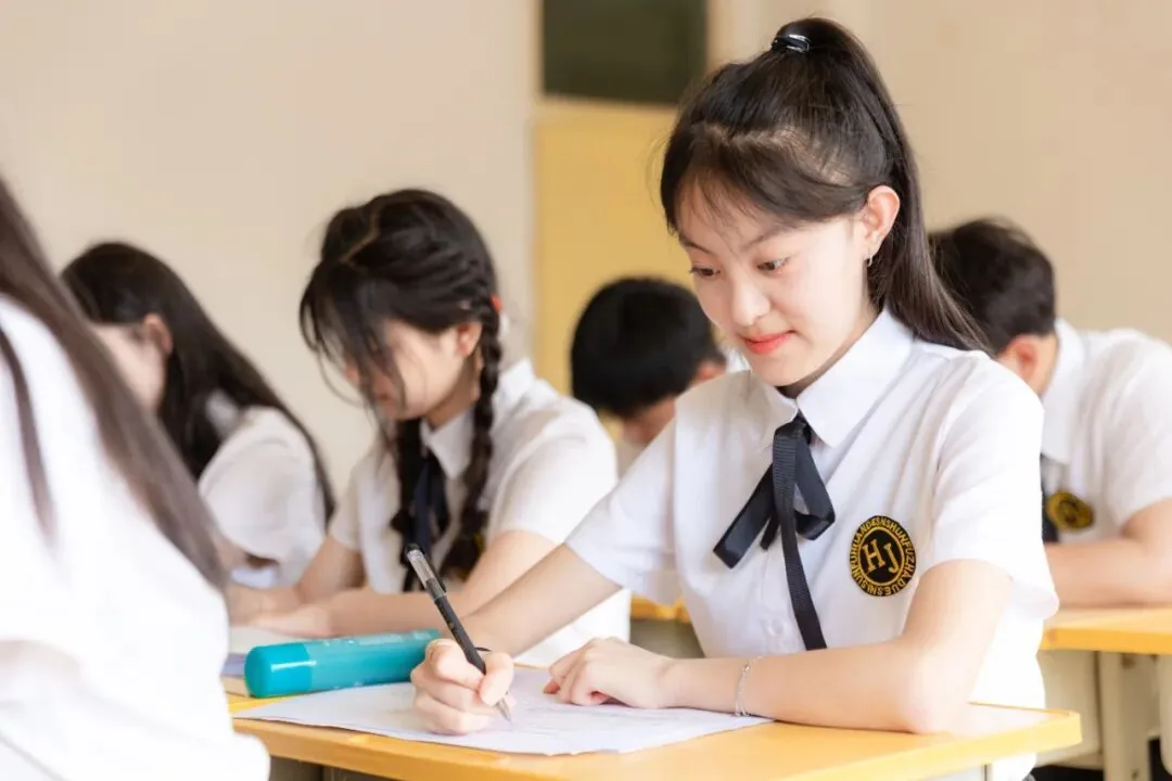 西安新高教职业高中招生简章相关图片