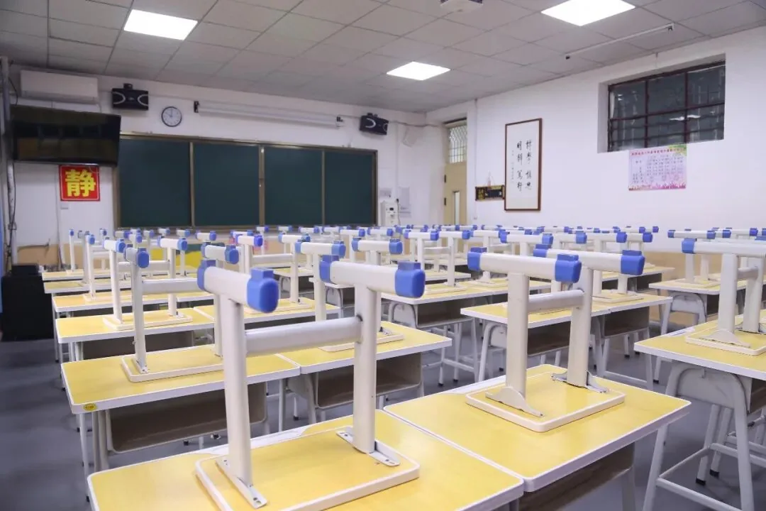 去年综合高中班200个名额一次性录满！西安城六区这所职高，配置高到操场都有直饮水
