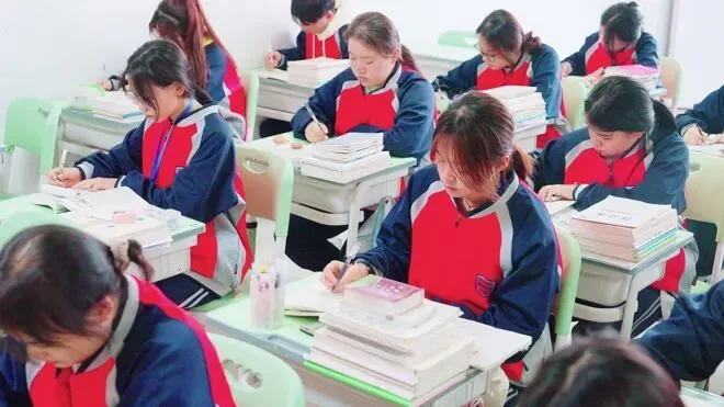 西安补习学校到底怎么选？看这4个核心标准，少走弯路不踩坑