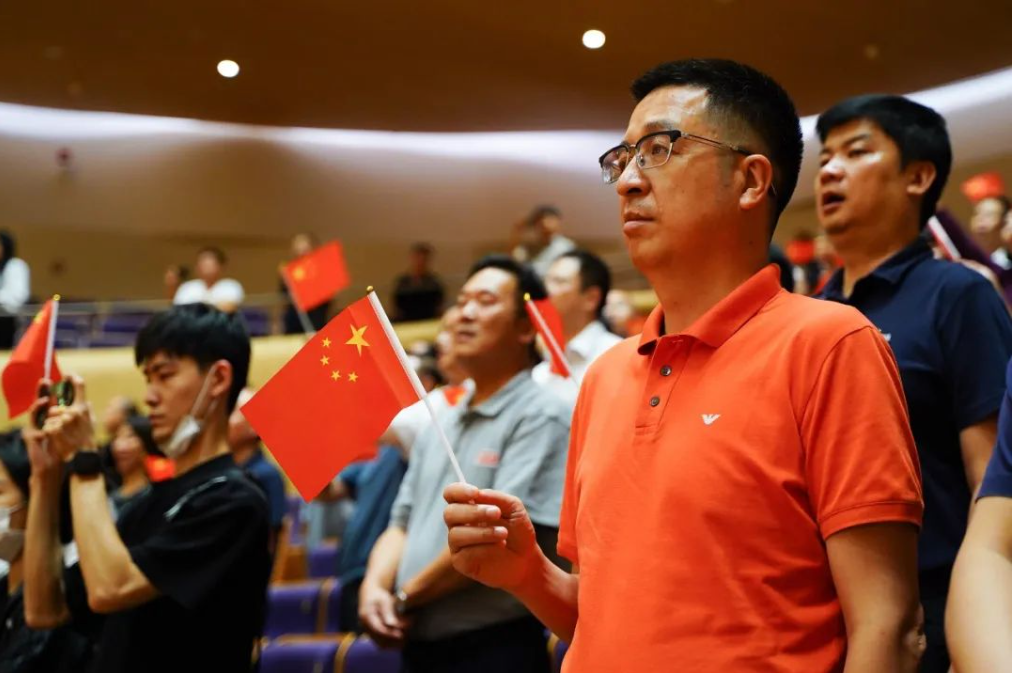西安新高教职业高中——受邀参加西安市统战系统庆祝中华人民共和国成立75周年合唱展演