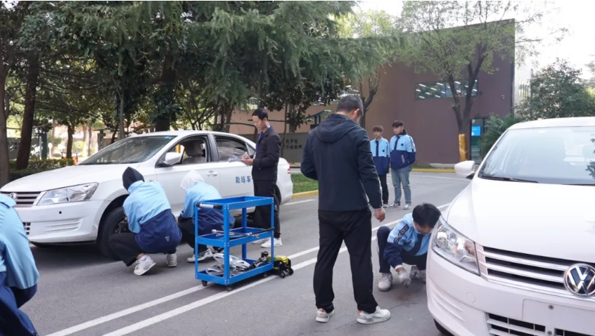 【腾飞吧，城市科技！】以赛促学，充分实践——新能源汽车项目技能大赛