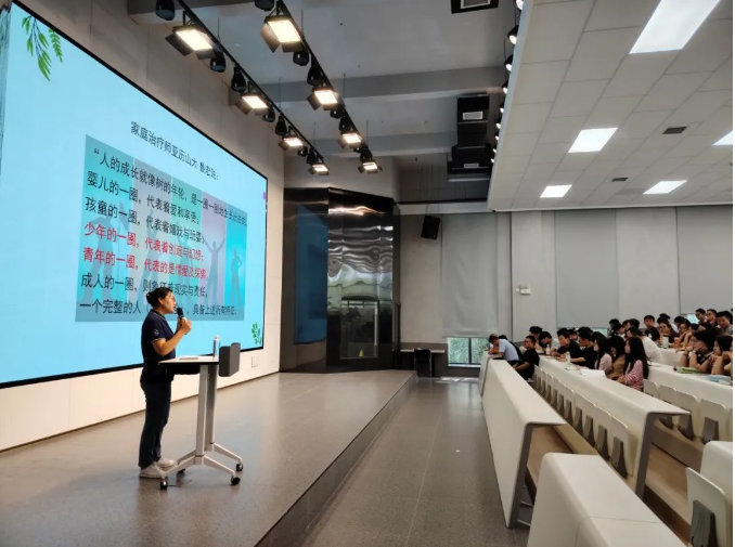在现代，守护每一个孩子的笑容！